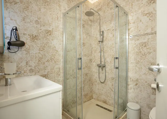 Sea View-jb Teuta - *